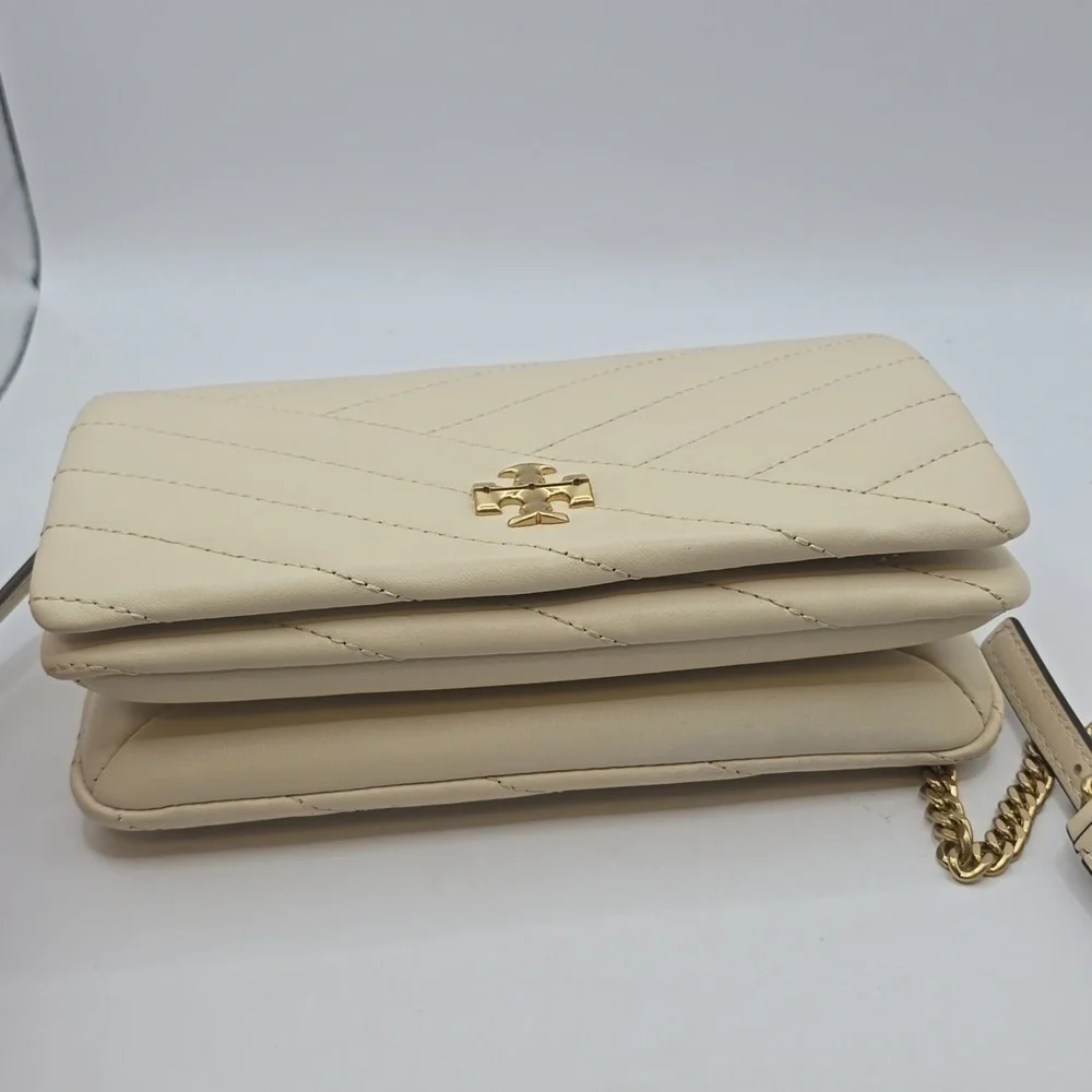 Brand New Tory Burch Small Kira Chevron Chain Wallet Color Cream